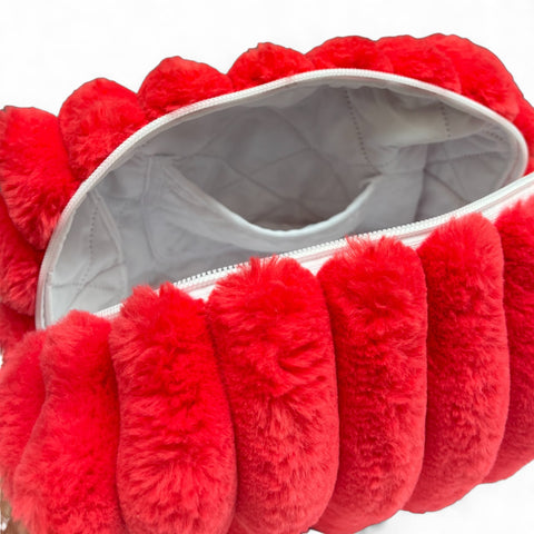 Toilettaske ''Strawberry'' Upcyclet model stor med lomme